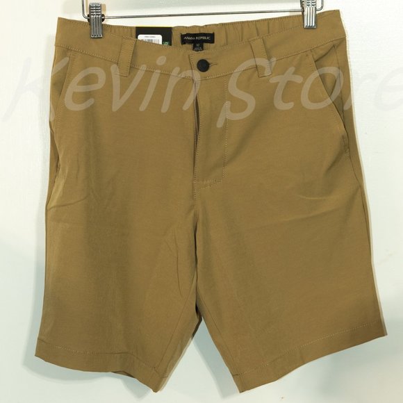Banana Republic Men’s Flat Front Short - Picture 1 of 3